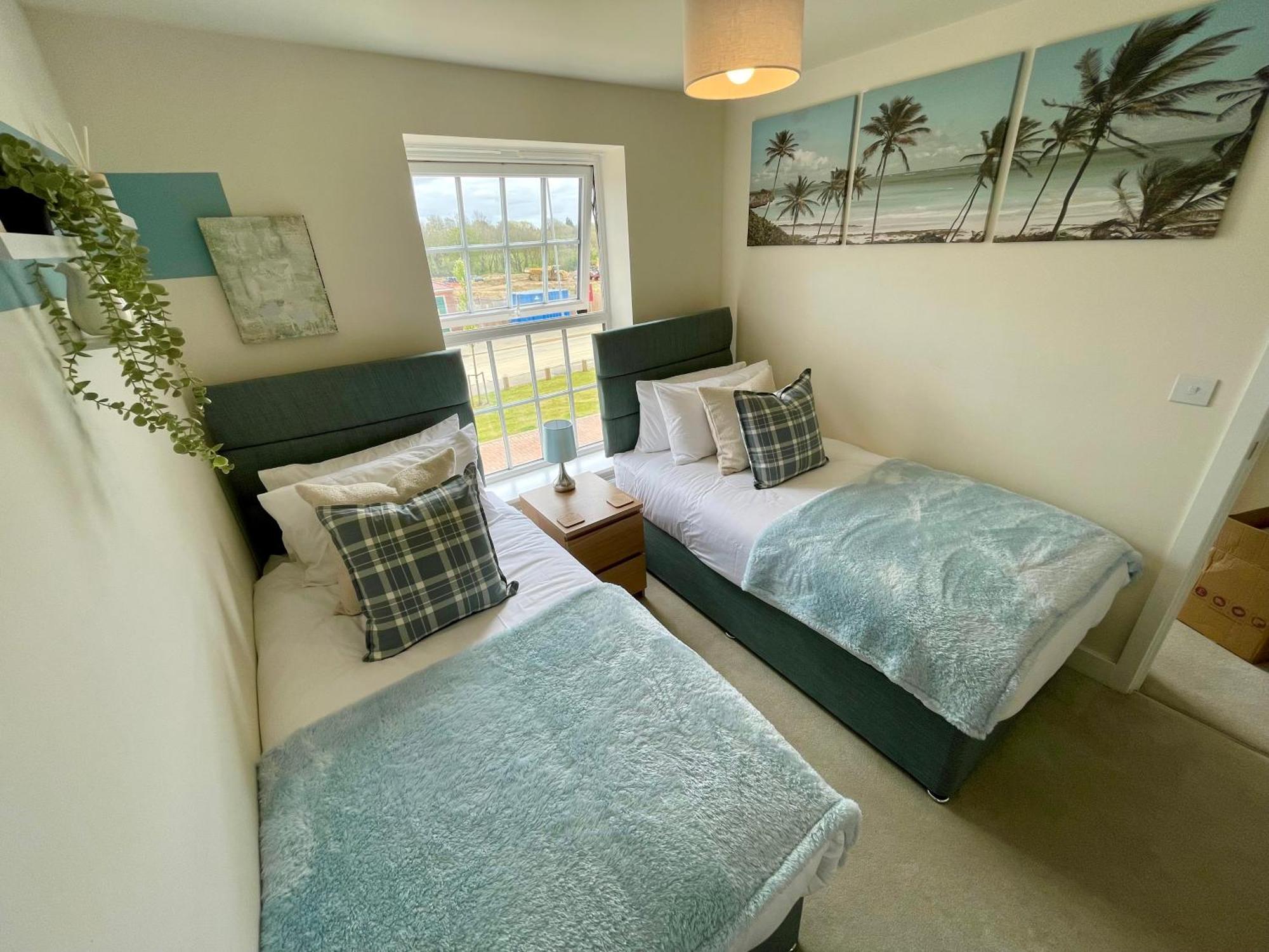 3-Bedroom Luxury Stay With Free Parking Market Harborough Exterior foto